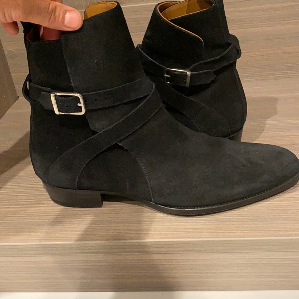 great condition . Super comfy .